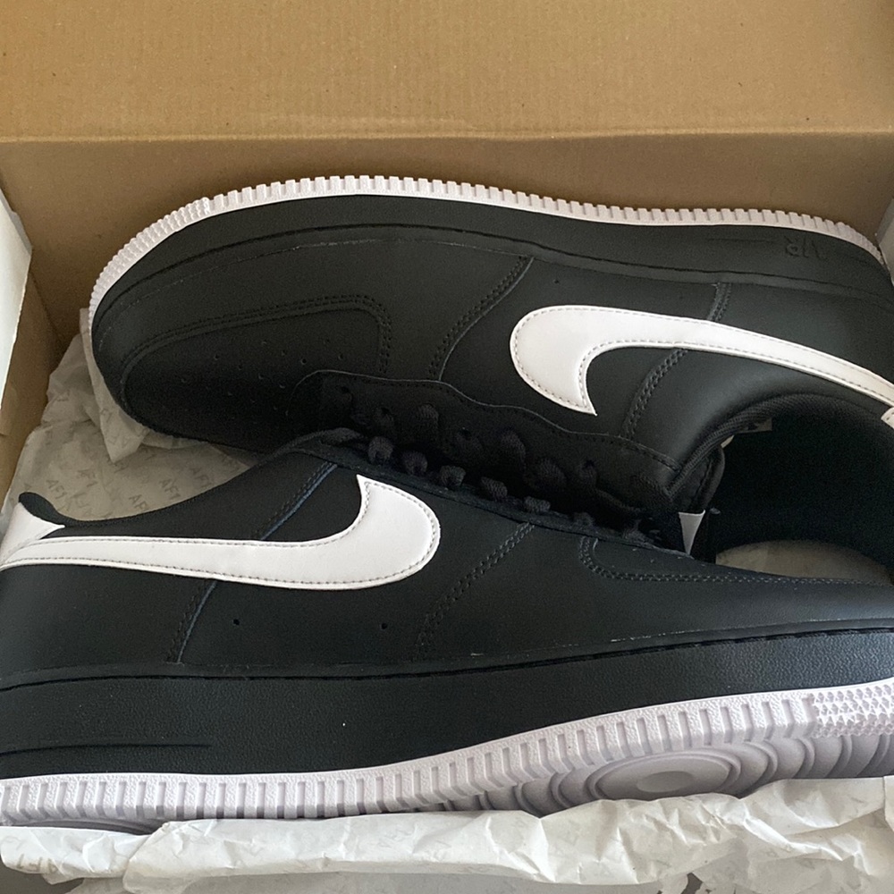 Nike Air Force 1 '07 AN20  Size 11 BRAND NEW